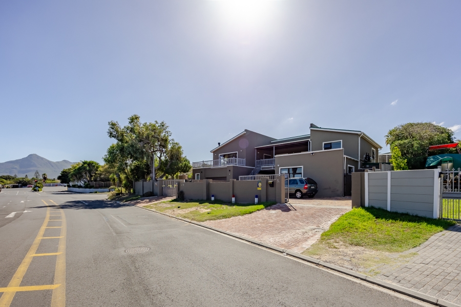 2 Bedroom Property for Sale in Capri Western Cape